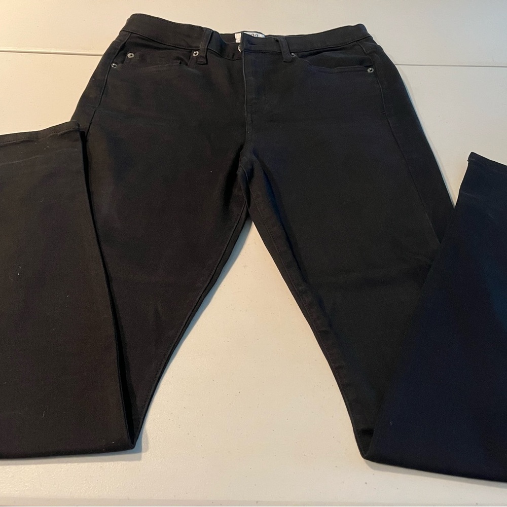 Woman’s black mudd pants. Size 11